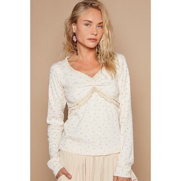 POL Small Floral Print V-Neck Twisted Front Design Long Sleeves T-Shirt | Cream - Picture 5 of 6